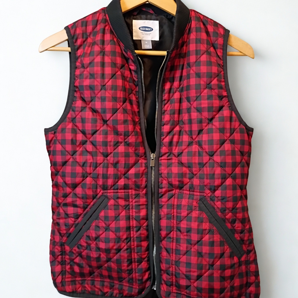 Old Navy Womens Vest Full Zip Rib Collar Buffalo Plaid Red Black Size Medium